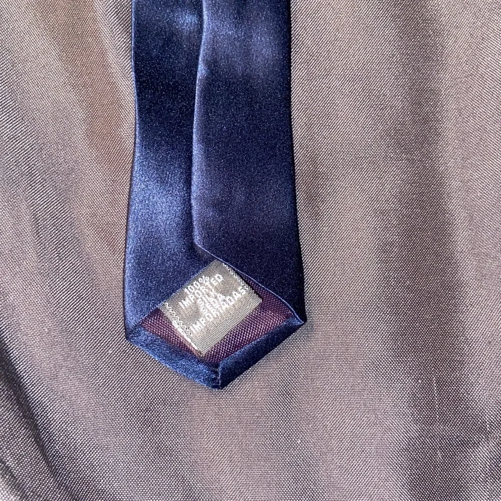 Dark blue Milano Uomo 100 % silk necktie